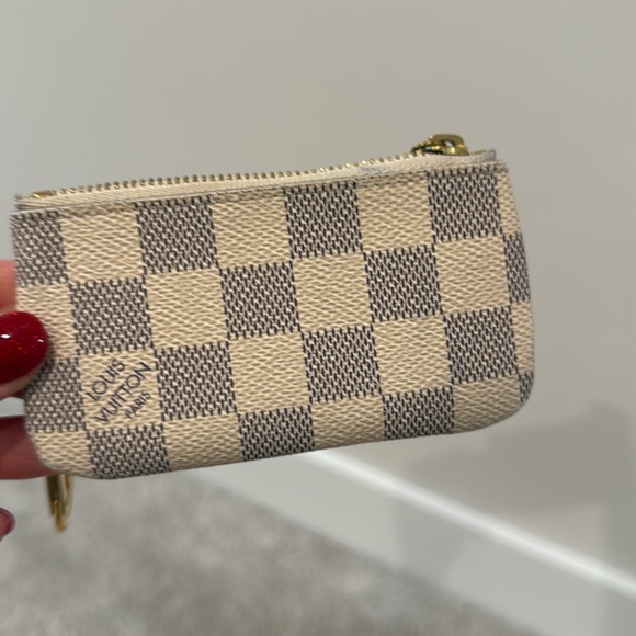 Authentic Louis Vuitton Damier Azure key pouch - Picture 3 of 11
